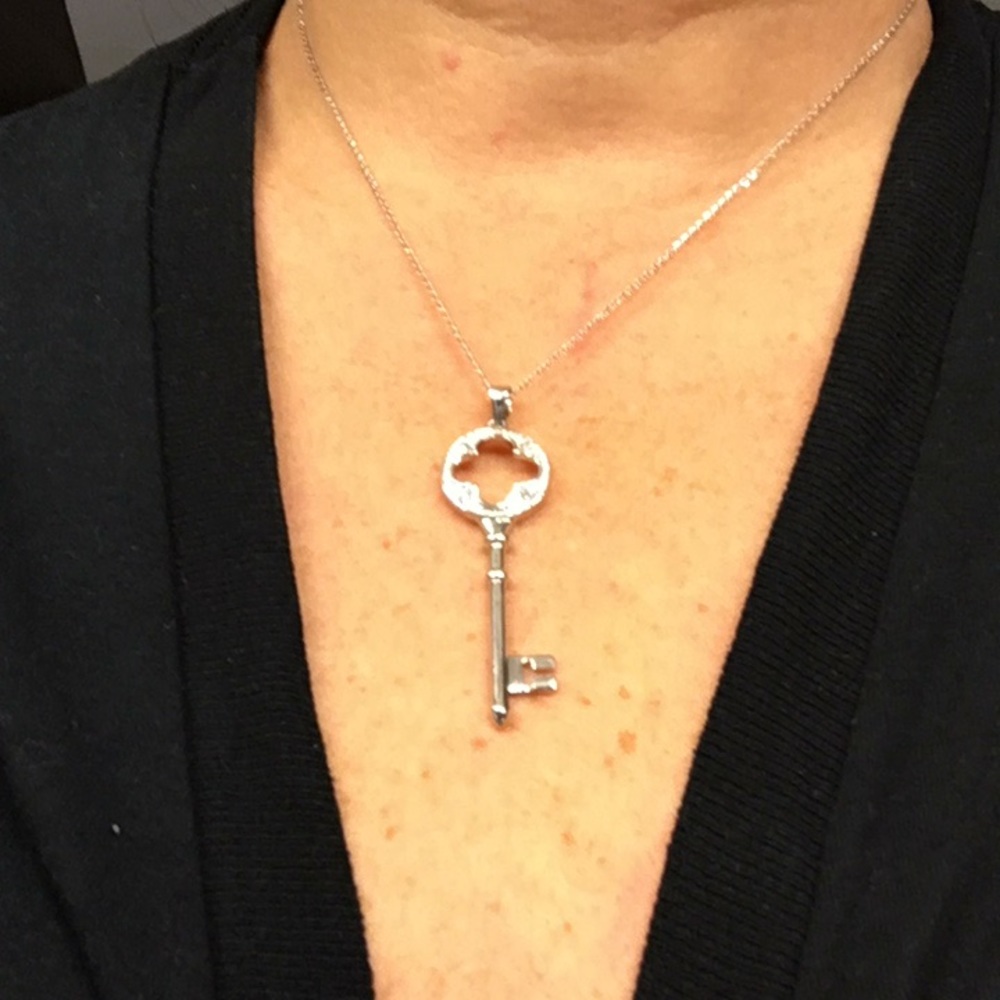 Key Necklace - Picture 3 of 4